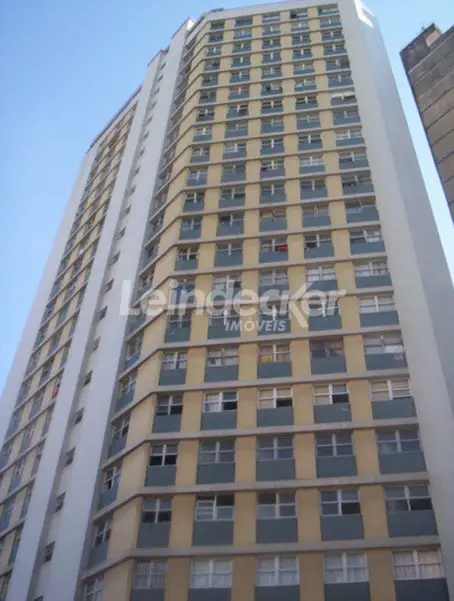 Foto 1 de Apartamento com 1 Quarto para alugar, 18m² em Centro, Porto Alegre
