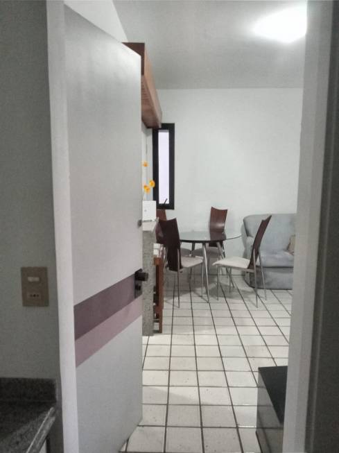 Foto 3 de Apartamento com 1 Quarto para alugar, 36m² em Vitória, Salvador