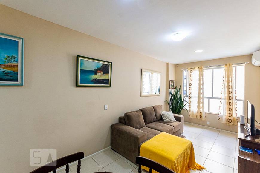 Foto 2 de Apartamento com 2 Quartos para alugar, 70m² em Ingá, Niterói