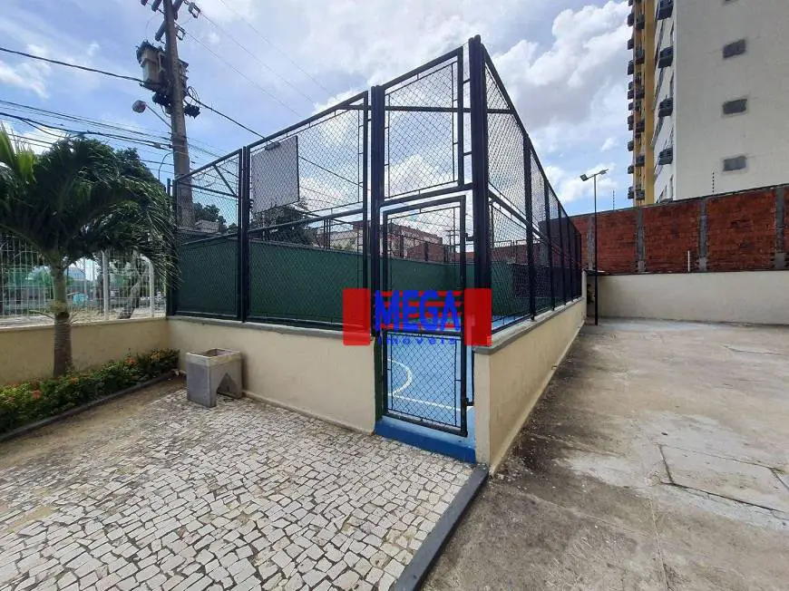 Foto 3 de Apartamento com 2 Quartos para alugar, 71m² em Jóquei Clube, Fortaleza