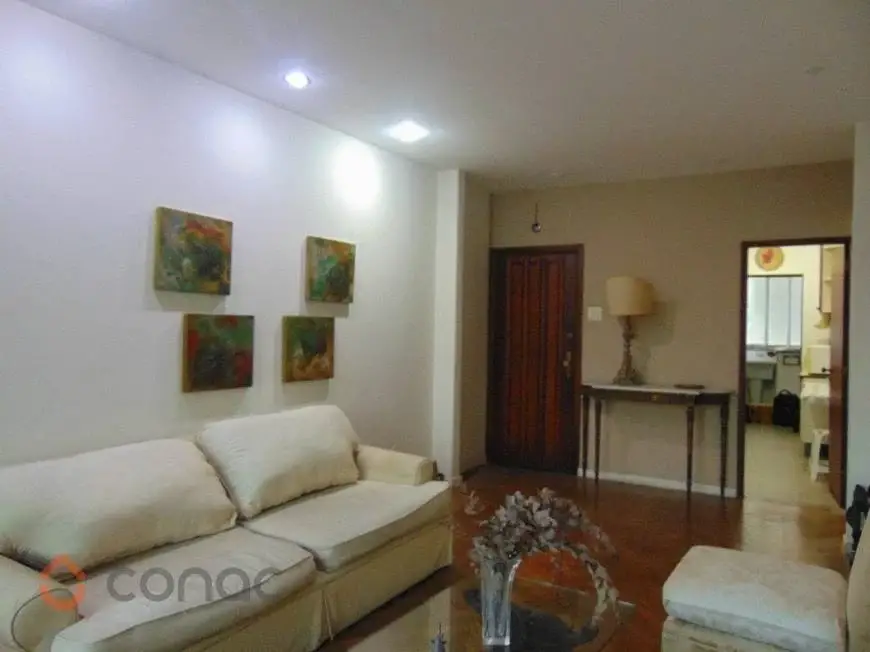 Foto 2 de Apartamento com 2 Quartos para alugar, 83m² em Laranjeiras, Rio de Janeiro
