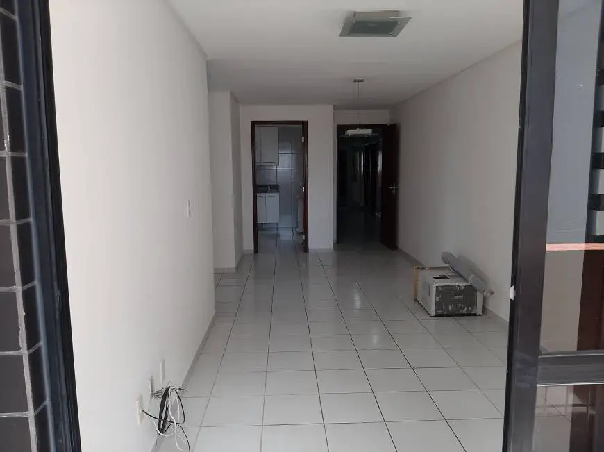 Foto 3 de Apartamento com 3 Quartos para alugar, 85m² em Tambaú, João Pessoa