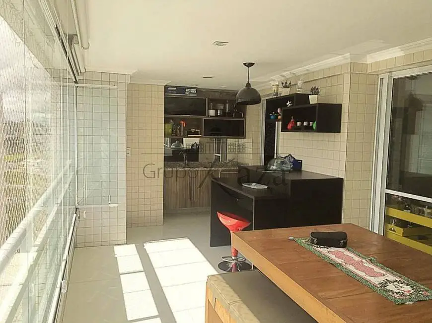 Foto 3 de Apartamento com 4 Quartos à venda, 182m² em Vila Ema, São José dos Campos