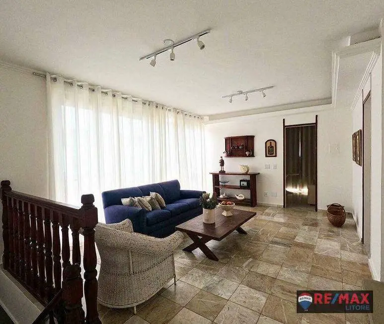 Foto 1 de Apartamento com 5 Quartos para alugar, 310m² em Centro, Cabo Frio
