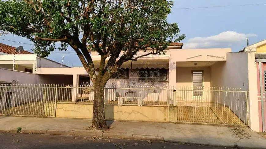 Foto 4 de Casa com 3 Quartos à venda, 258m² em Jardim Santa Lúcia, Araraquara
