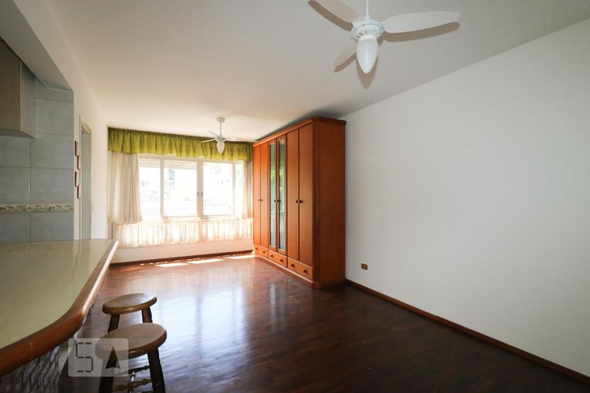 Foto 2 de Apartamento com 1 Quarto para alugar, 41m² em Petrópolis, Porto Alegre