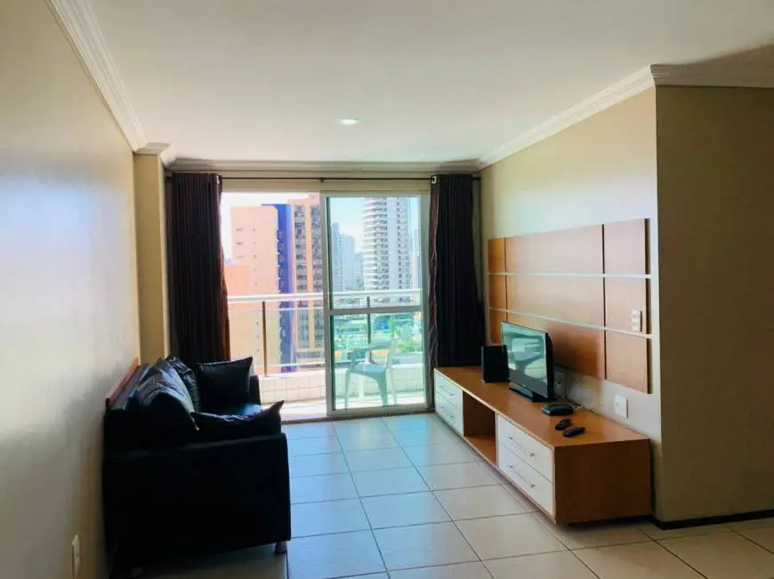 Foto 1 de Apartamento com 2 Quartos para alugar, 69m² em Meireles, Fortaleza