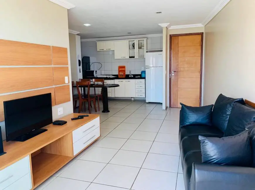 Foto 2 de Apartamento com 2 Quartos para alugar, 69m² em Meireles, Fortaleza