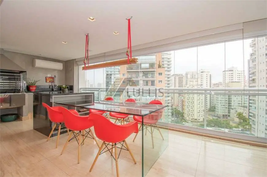 Foto 1 de Apartamento com 2 Quartos à venda, 157m² em Vila Nova Conceição, São Paulo