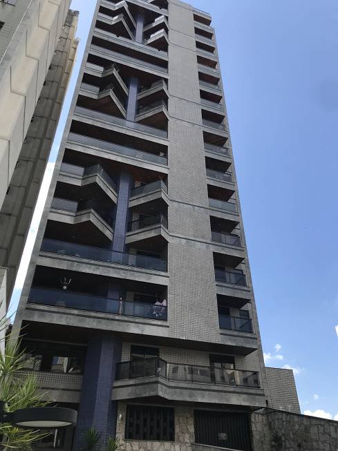 Foto 1 de Apartamento com 4 Quartos à venda, 190m² em Centro, Juiz de Fora