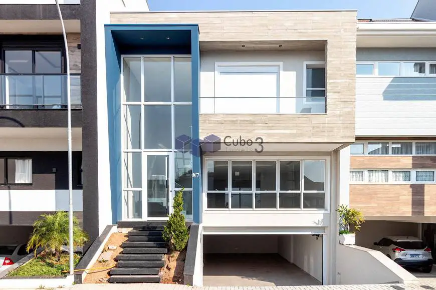 Foto 1 de Casa com 3 Quartos à venda, 289m² em Uberaba, Curitiba