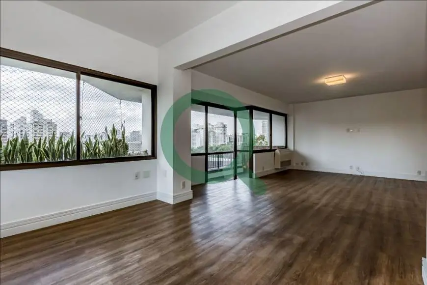 Foto 1 de Apartamento com 4 Quartos para alugar, 250m² em Jardim Europa, São Paulo