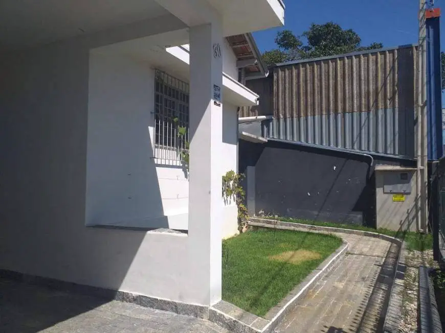 Foto 1 de Casa com 4 Quartos à venda, 311m² em Vila Resende, Caçapava