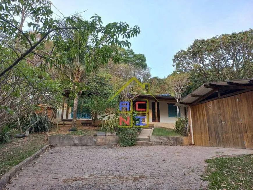 Foto 2 de Chácara com 4 Quartos à venda, 300m² em Parque Valinhos, Valinhos