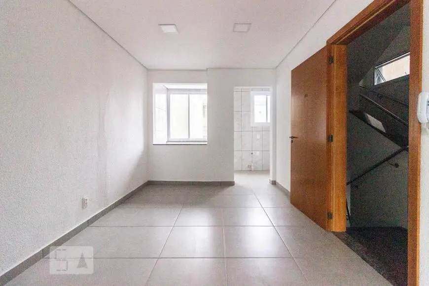 Foto 1 de Apartamento com 2 Quartos para alugar, 62m² em Floresta, Porto Alegre