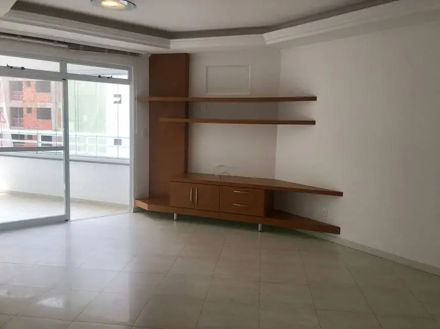 Foto 3 de Apartamento com 3 Quartos para alugar, 126m² em Estreito, Florianópolis