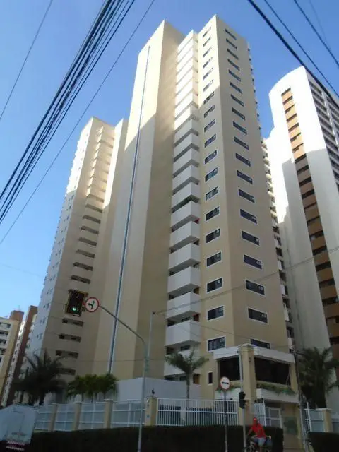 Foto 1 de Apartamento com 3 Quartos para alugar, 80m² em Meireles, Fortaleza