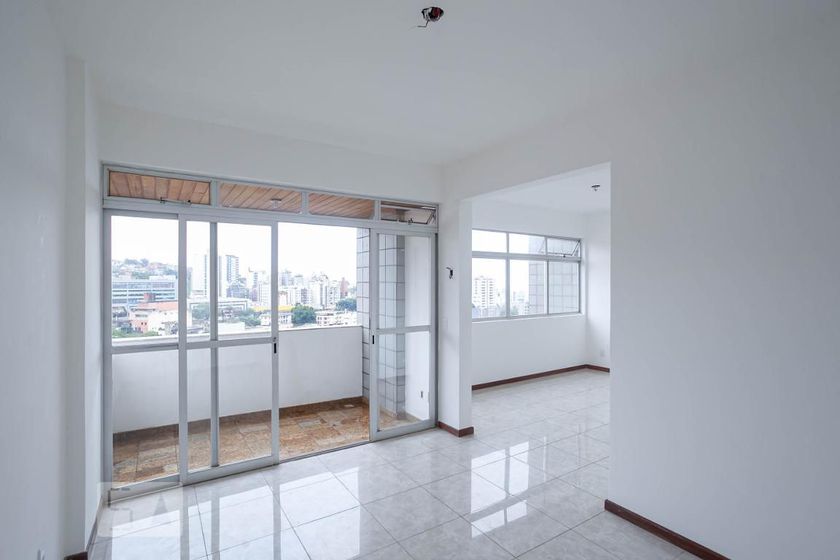 Foto 1 de Apartamento com 3 Quartos para alugar, 100m² em Sion, Belo Horizonte