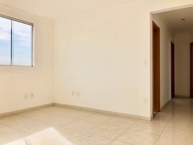 Foto 2 de Apartamento com 3 Quartos à venda, 70m² em Vera Cruz, Contagem