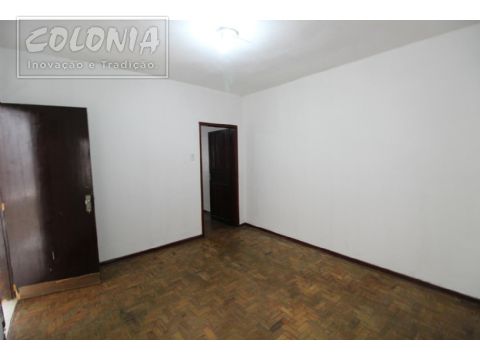 Foto 3 de Casa com 1 Quarto para alugar, 80m² em Parque Joao Ramalho, Santo André