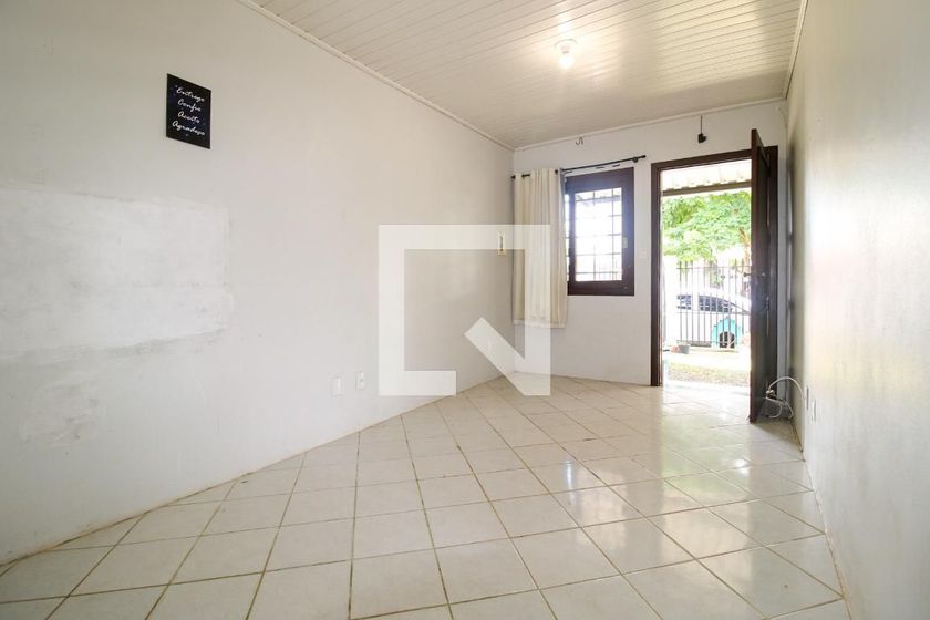 Foto 4 de Casa com 2 Quartos para alugar, 70m² em São José, Canoas