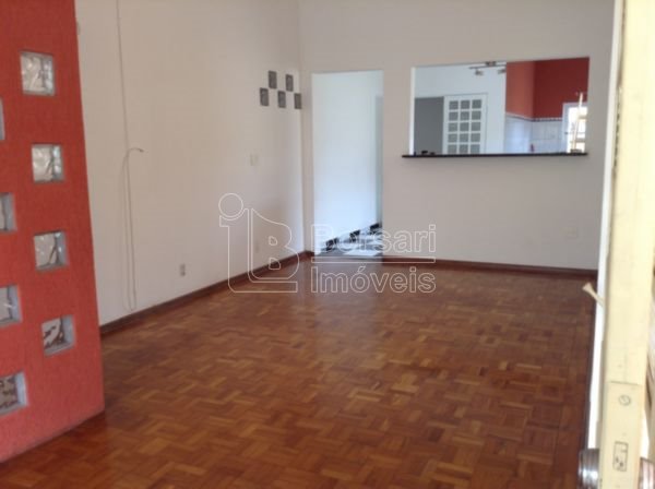 Foto 1 de Casa com 3 Quartos para alugar, 200m² em Centro, Araraquara
