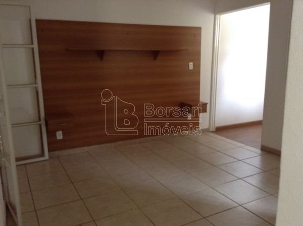 Foto 2 de Casa com 3 Quartos para alugar, 200m² em Centro, Araraquara