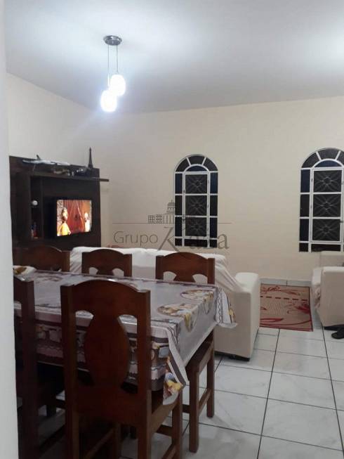 Foto 2 de Casa com 3 Quartos à venda, 233m² em Jardim Altos de Santana, São José dos Campos