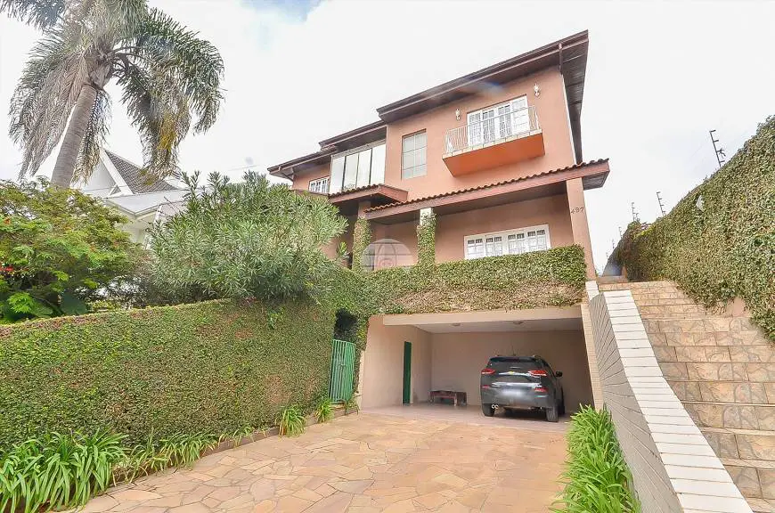 Foto 1 de Casa com 3 Quartos à venda, 315m² em Santa Felicidade, Curitiba