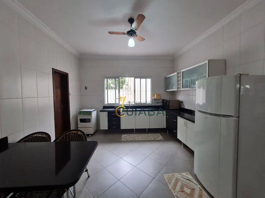 Foto 4 de Casa com 4 Quartos à venda, 340m² em Bandeirantes, Cuiabá