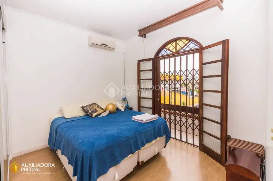 Foto 5 de Casa com 4 Quartos à venda, 375m² em Jardim Atlântico, Florianópolis