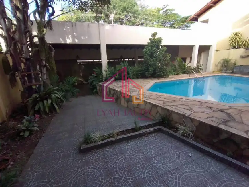 Foto 1 de Casa com 4 Quartos à venda, 379m² em Jardim Shangri-lá, Cuiabá
