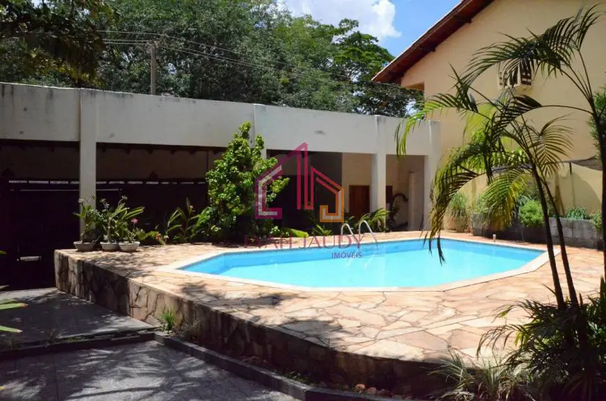 Foto 4 de Casa com 4 Quartos à venda, 379m² em Jardim Shangri-lá, Cuiabá