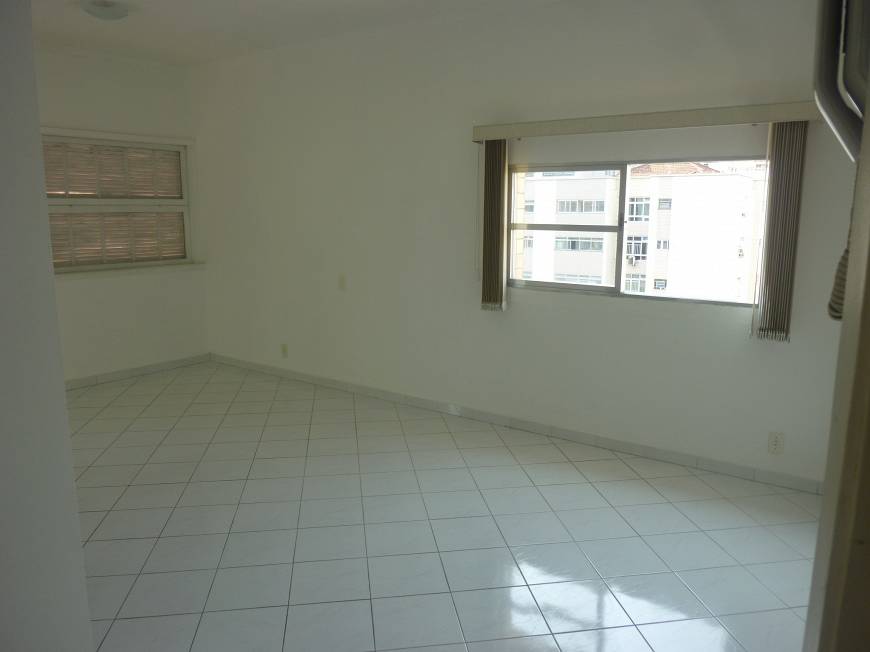 Foto 1 de Kitnet com 1 Quarto para alugar, 40m² em Gonzaga, Santos