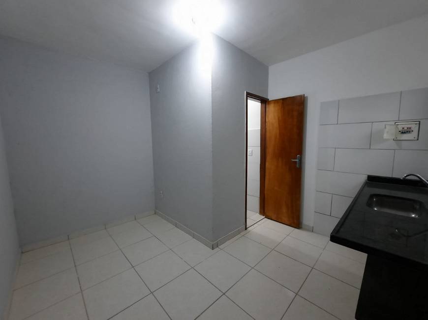 Foto 2 de Kitnet com 1 Quarto para alugar, 30m² em Santa Efigênia, Belo Horizonte