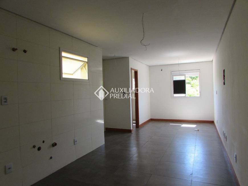 Foto 1 de Apartamento com 1 Quarto para alugar, 28m² em Agronomia, Porto Alegre