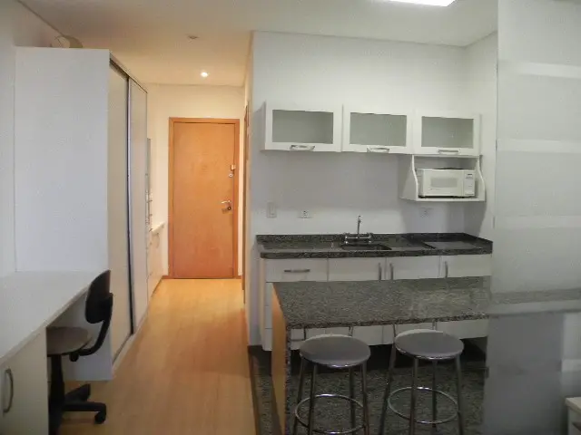 Foto 3 de Apartamento com 1 Quarto para alugar, 41m² em Centro, Curitiba