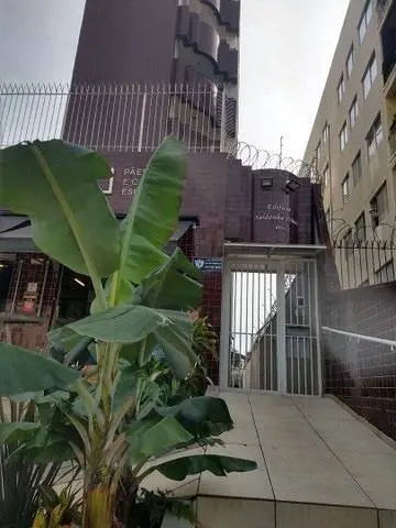 Foto 1 de Apartamento com 1 Quarto para alugar, 65m² em Centro, Curitiba