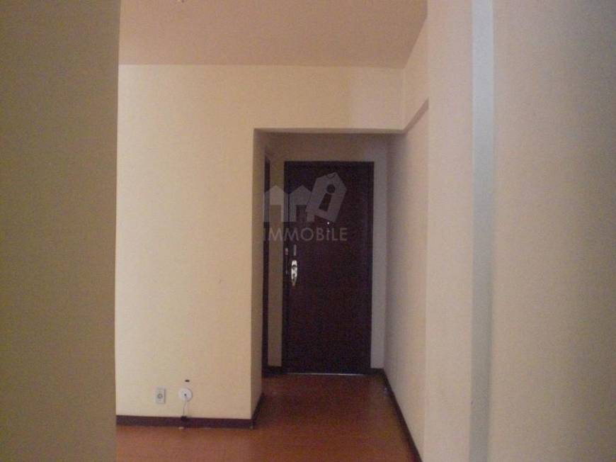 Foto 1 de Apartamento com 1 Quarto para alugar, 65m² em Centro, Petrópolis
