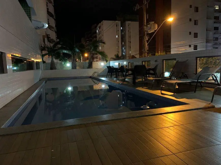 Foto 1 de Apartamento com 2 Quartos para alugar, 62m² em Ponta Verde, Maceió