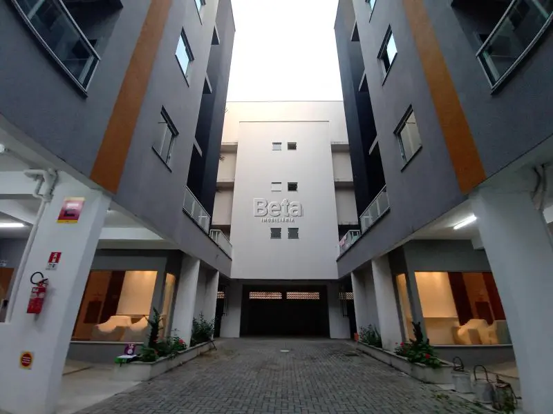 Foto 2 de Apartamento com 3 Quartos para alugar, 74m² em Barra do Rio Cerro, Jaraguá do Sul