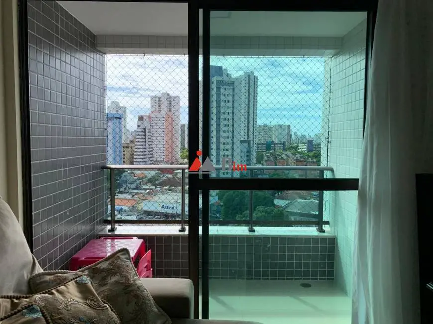 Foto 2 de Apartamento com 3 Quartos à venda, 86m² em Madalena, Recife