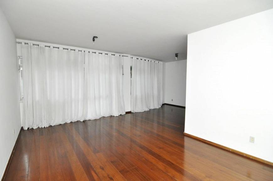Foto 2 de Apartamento com 3 Quartos à venda, 190m² em São José, Belo Horizonte