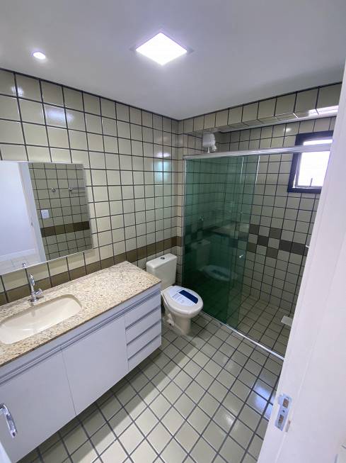 Foto 1 de Apartamento com 4 Quartos para venda ou aluguel, 200m² em Adrianópolis, Manaus
