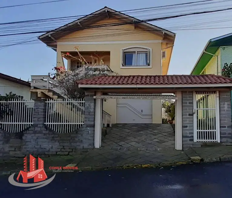 Foto 1 de Casa com 3 Quartos à venda, 222m² em Cristo Redentor, Caxias do Sul