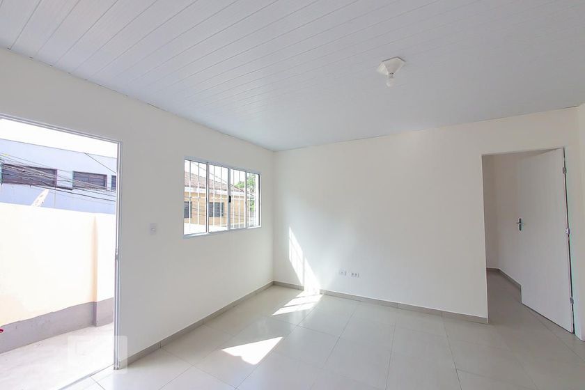 Foto 1 de Casa com 3 Quartos para alugar, 90m² em Vila Ede, São Paulo