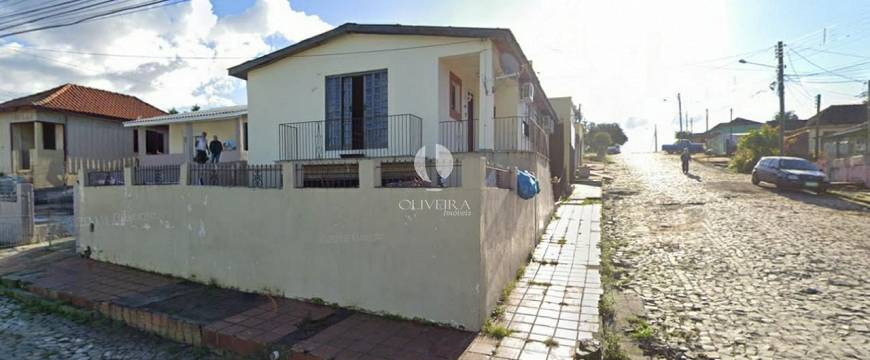 Foto 2 de Casa com 4 Quartos à venda, 112m² em Itararé, Santa Maria