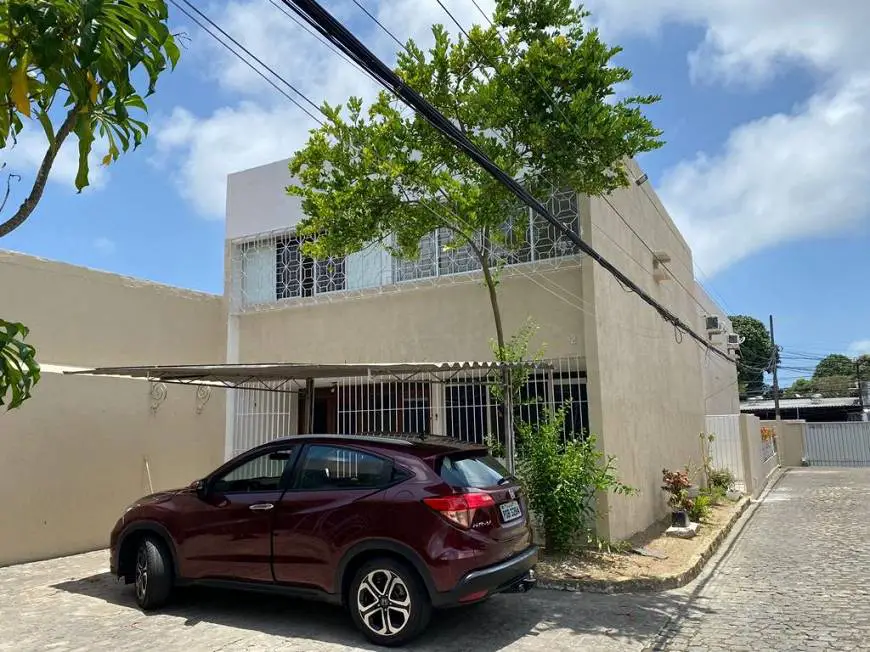 Foto 1 de Sobrado com 3 Quartos à venda, 178m² em Campo Grande, Recife