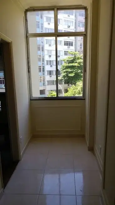 Foto 1 de Apartamento com 1 Quarto para alugar, 44m² em Copacabana, Rio de Janeiro