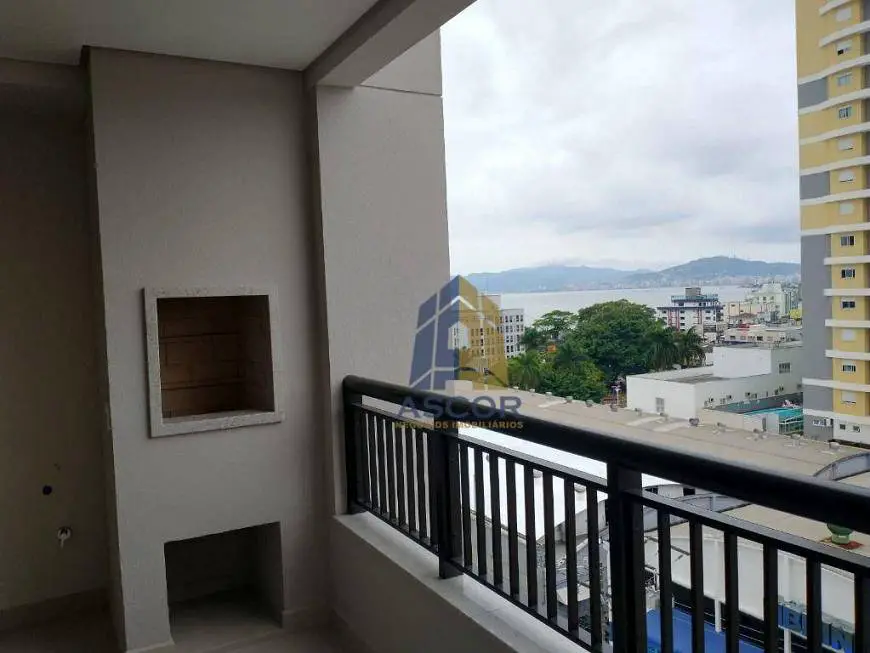 Foto 1 de Apartamento com 2 Quartos para alugar, 63m² em Barreiros, São José